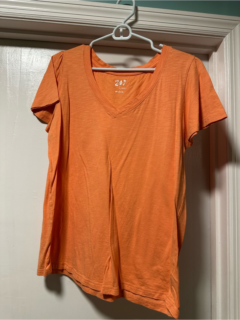 Maurices Orange Short Sleeve V-Neck Tee